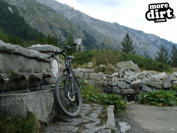 A short rest after a 2hr 20m climb from 900m...