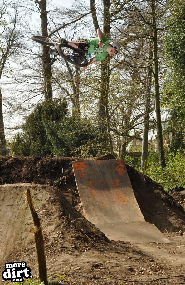 Joe doing a Flatspin