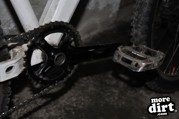 Sram GXP crankset (36t), Brave Machine - Airbase p