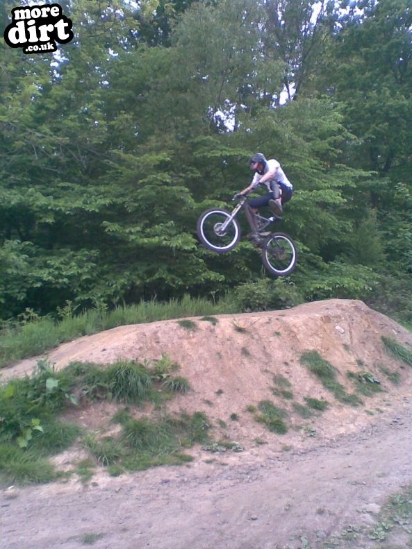 noo footer on the table