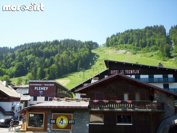 View from the balcany of Le Pleney Lift.