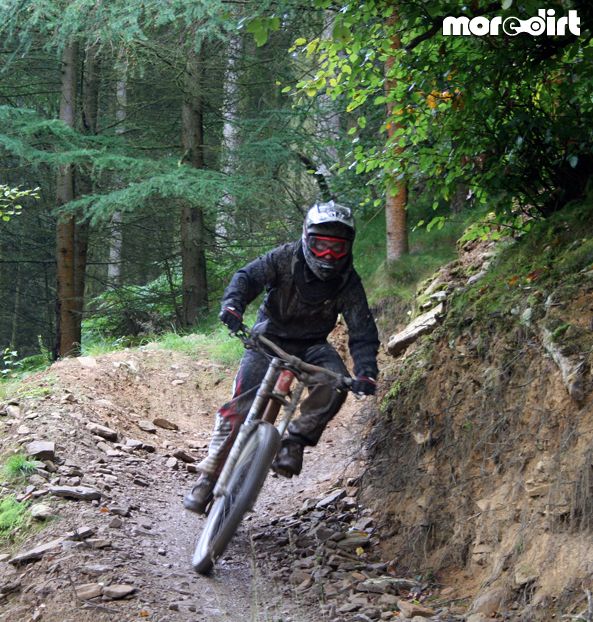 Y Mynydd Downhill - Cwmcarn