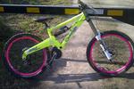 neon yellow orange 224 with pink mavic dh rims
fox 40s
raceface atlas 785 bars
dhx 5 rear shock
race face cranks  
saint gears and derailer
hope tech v2 breaks 
vented disk on the front
troyleedesigns hand grips 
hope headset for fox 40s
v8 dmr pedals 
maxxis high rollers 2.5

