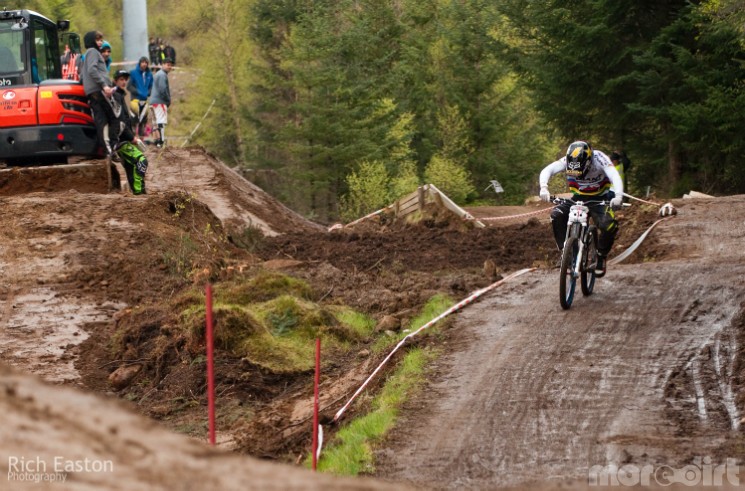 Danny snapped his chain on his race run before the motorway and had to roll to the finish, still took the win though!