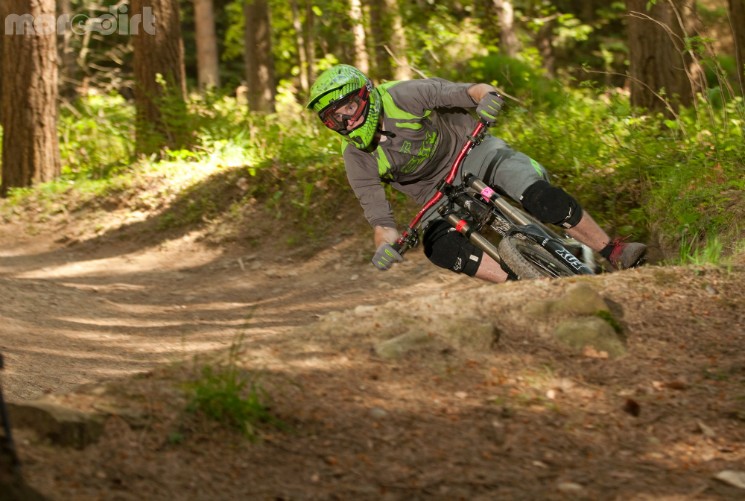 James on the duel track