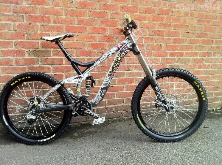 for sale check
http://www.pinkbike.com/buysell/11