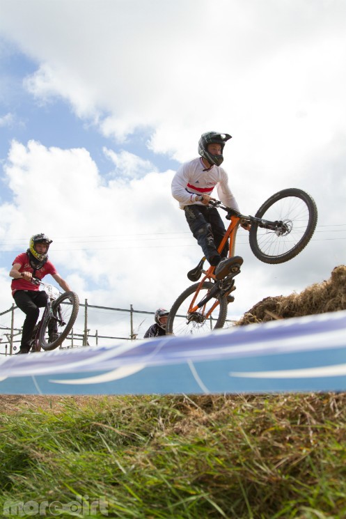 Schwalbe British 4x Rd5+6 - Gallery