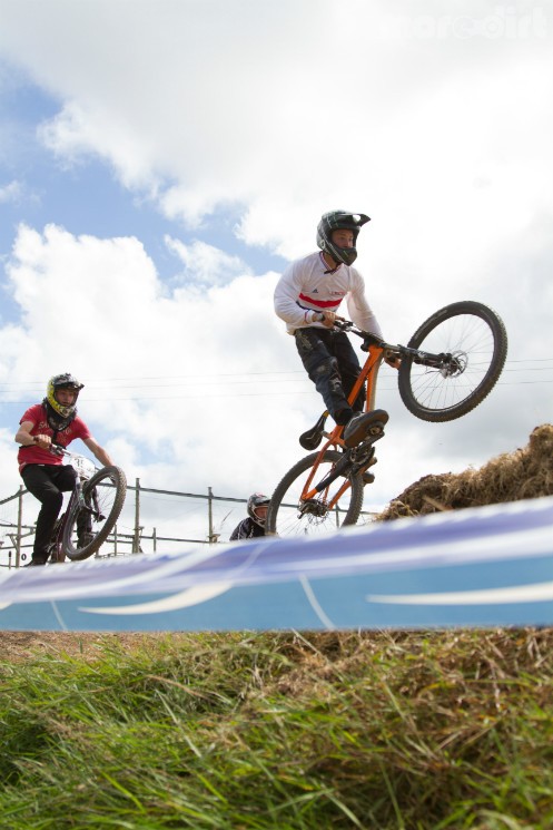 Schwalbe British 4x Rd5+6 - Gallery