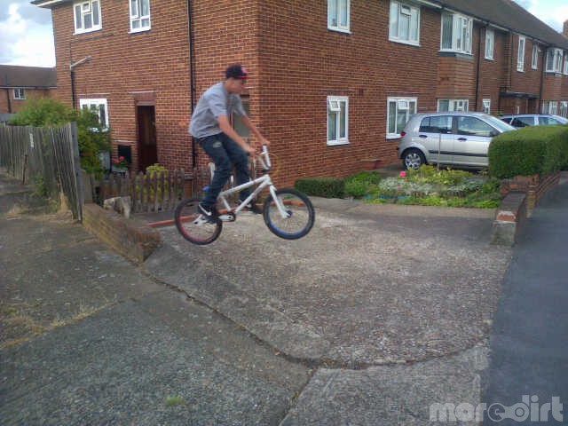 hopping to 90 up a ledg 