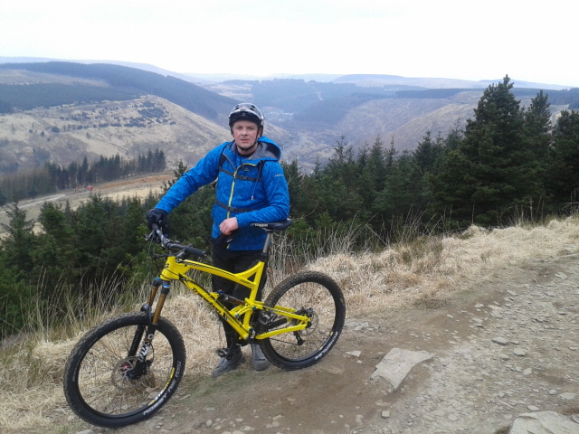 Whites Level (Afan Forest) 04.04.2013.

Dull, Cold, trying to Snow, but great fun non the less!