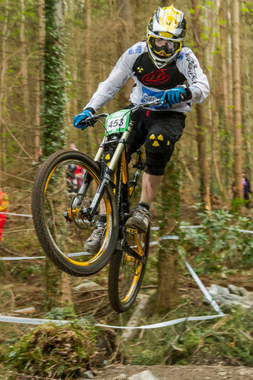 chain reaction cycles trails