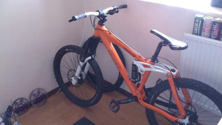 My Trek Session after its KTM orange powder coat! 