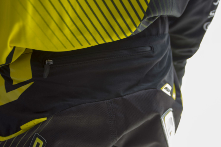 One Industries New Atherton Racing kit 