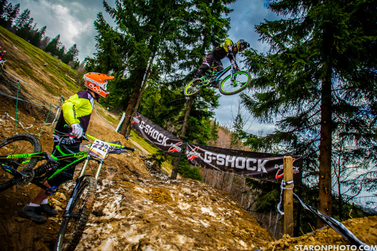 NS Bikes Meet the Team - Staron Photo