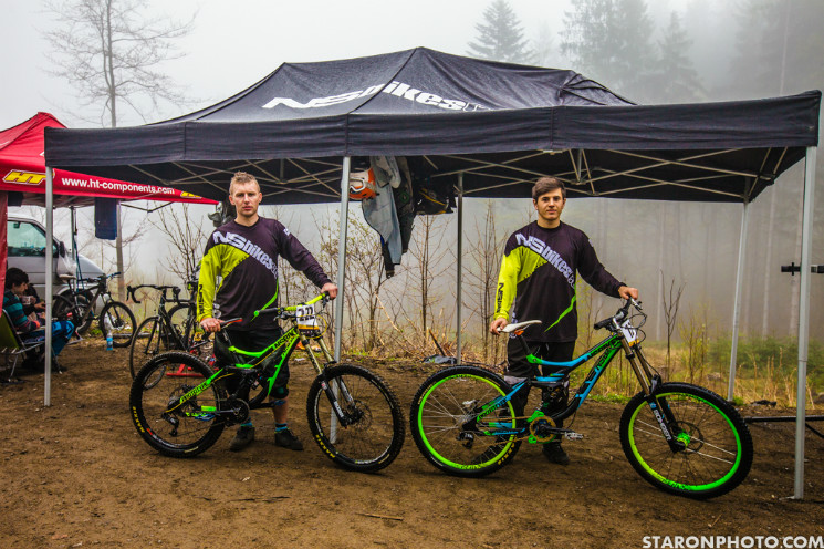 NS Bikes Meet the Team - Staron Photo