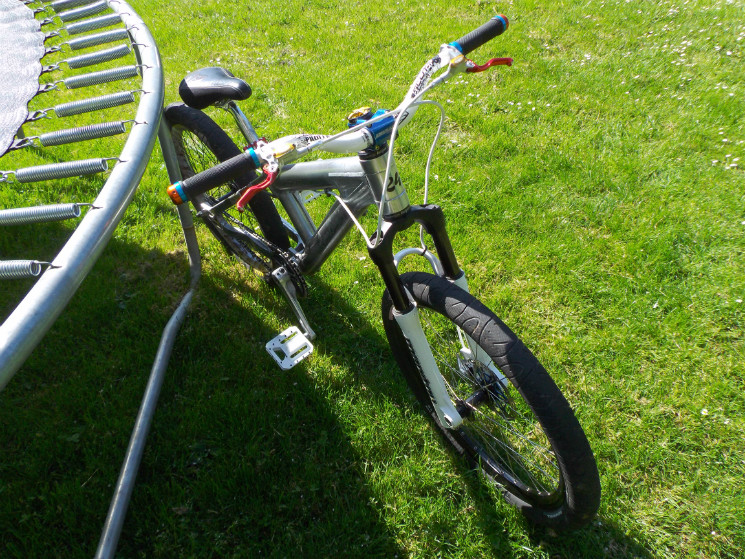 twofour bicycles 
French co 
pornking 
