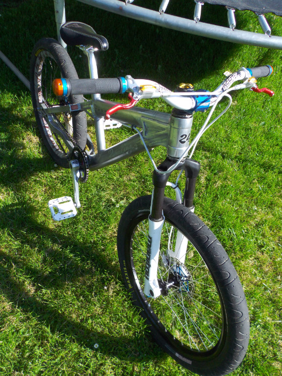 twofour bicycles 
French co 
pornking 
