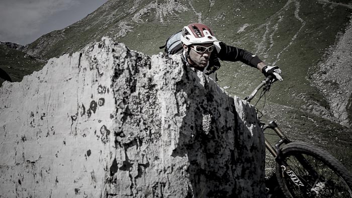 Fabien Barel Presents - Tobias Woggon