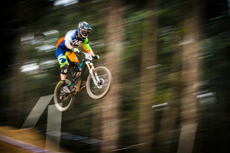 Jared Graves - Yeti cycles