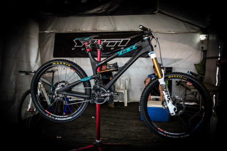 Jared Graves - Yeti cycles