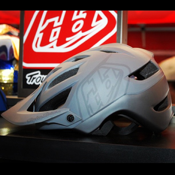 Tweets of the week - Troy lee designs