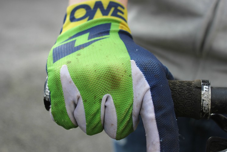 ONE Industries Vapor Stratum Glove