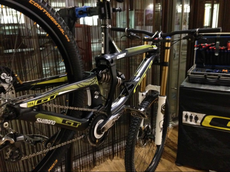 650B GT Fury Downhill Bike