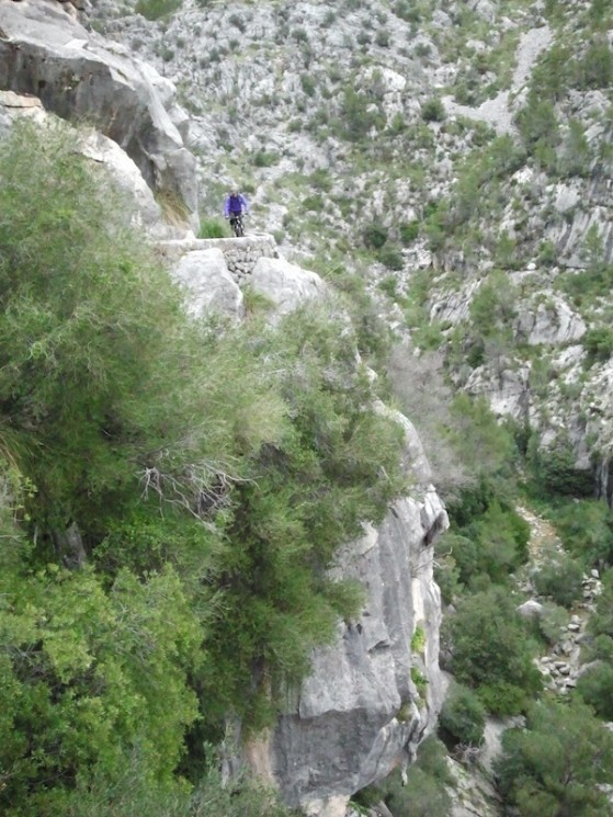Alaro, Cuber Killer Loop Trail