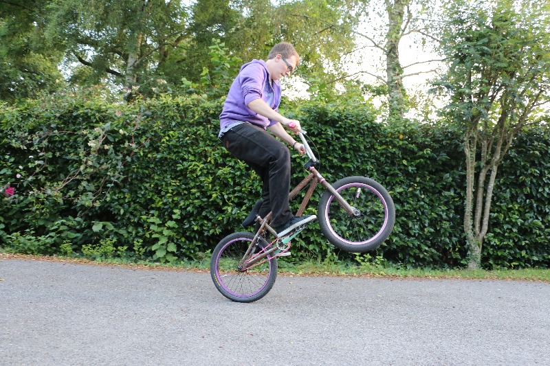 me learning to manual.