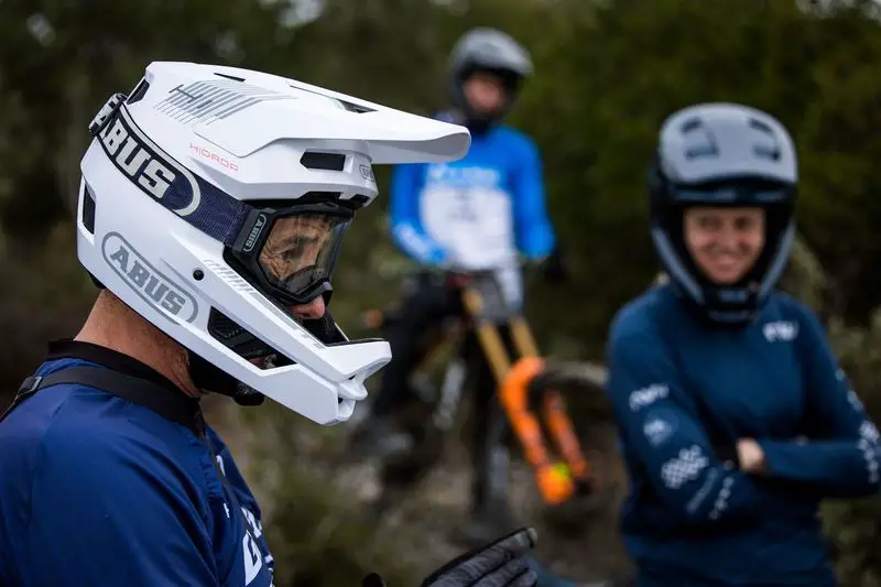 ABUS HiDrop Full-Face Helmet