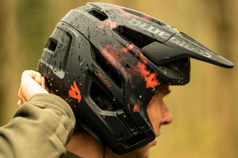 New Bluegrass Jetro 3/4 Shell Helmet