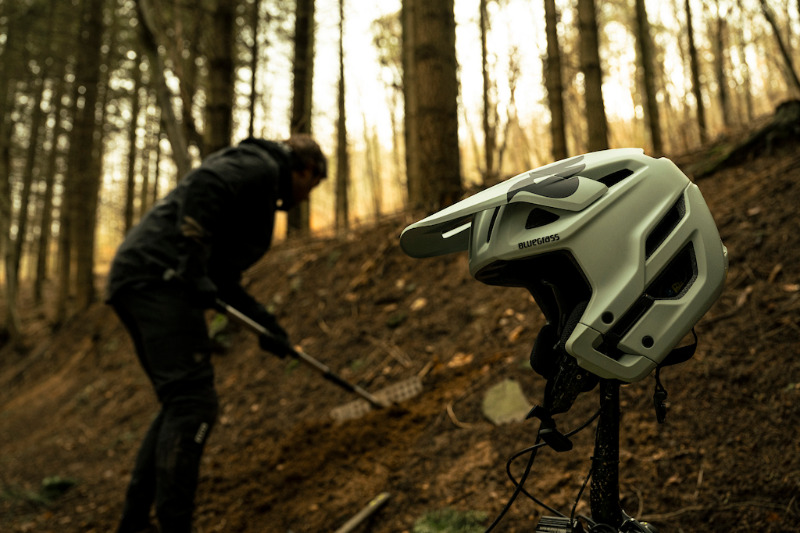 New Bluegrass Jetro 3/4 Shell Helmet